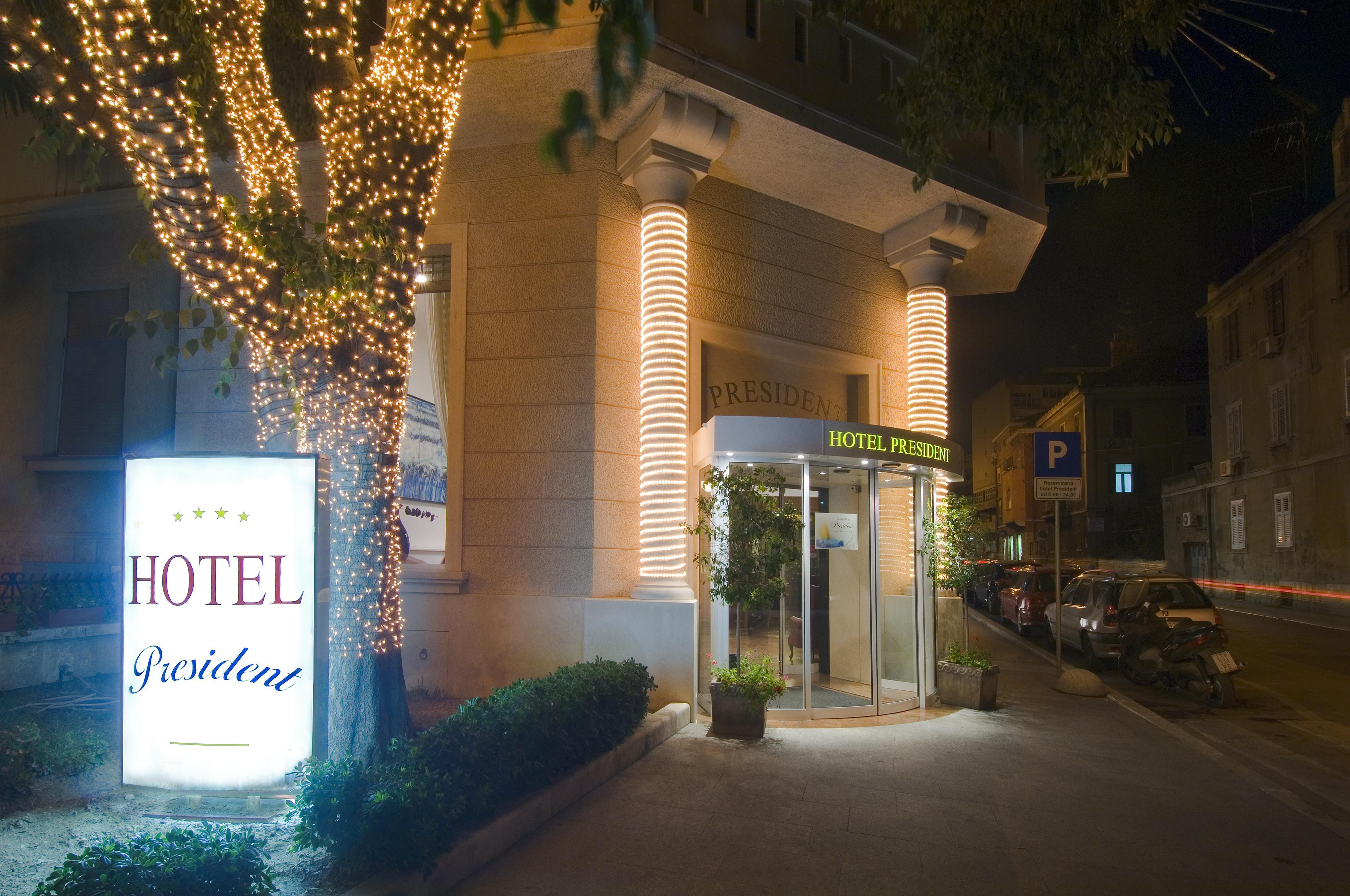 Palazzo President Hotel Split Exterior photo